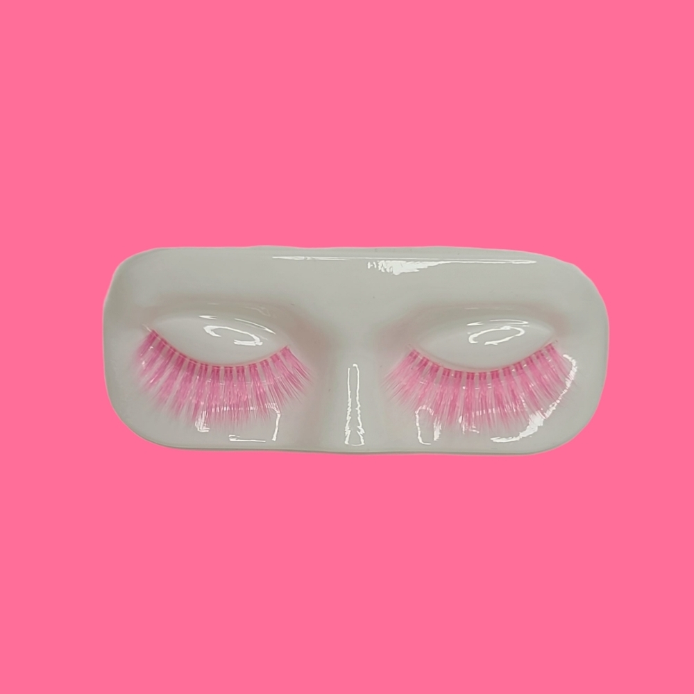 Pastel Lashes - Picture 4 of 5